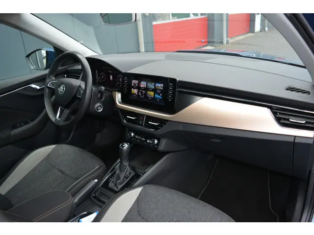 Škoda Kamiq 1.5 TSI ACT Business Edition 2020 Benzine 12