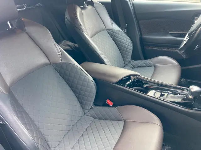 Toyota C-HR 1.8 |Hybrid | Premium | 2017 Hybride Benzine 12