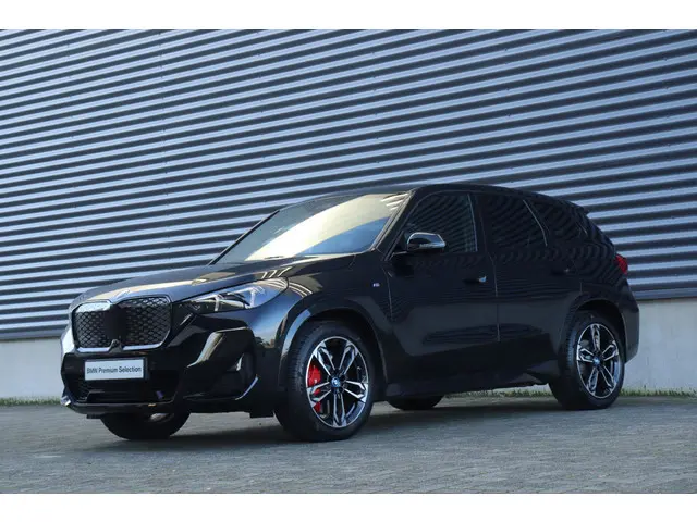 BMW iX1 eDrive20 2024 Elektrisch 31