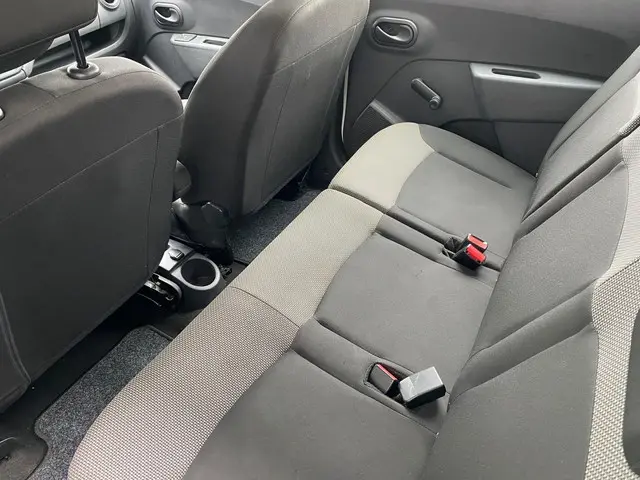 Dacia Lodgy 1.6 SCe 7p. 2019 Benzine 14