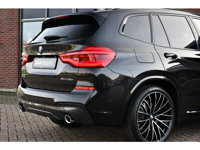 BMW X3 xDrive30i M-Sport 2018 Benzine 22