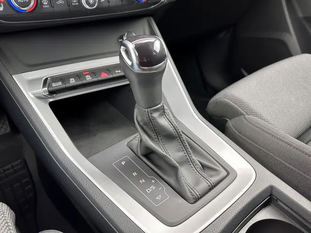 Audi Q3 Sportback 35 TFSI S Edition 2022 Benzine 25