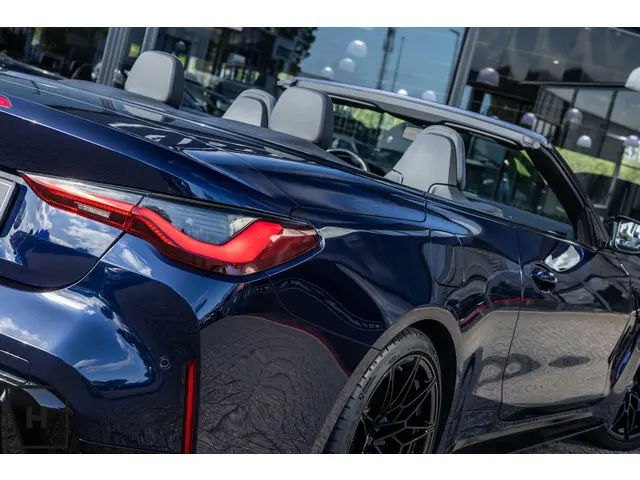 BMW M4 4-serie Cabrio xDrive Competition 2023 Benzine 14