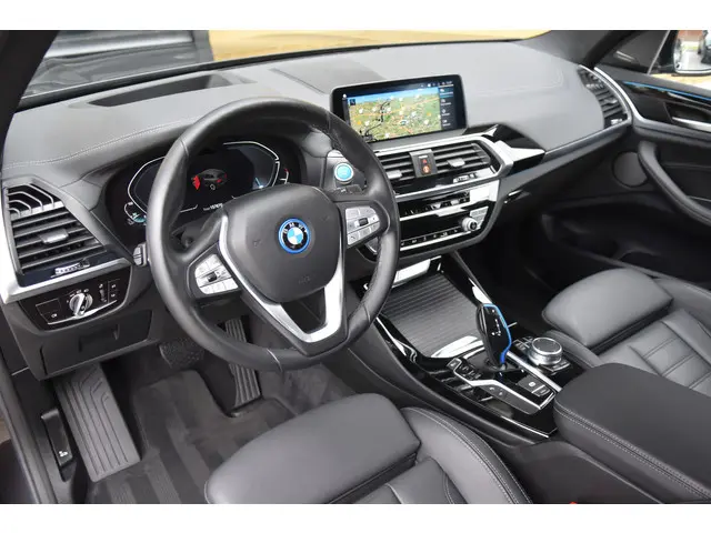 BMW iX3 High Executive 80 kWh 2021 Elektrisch 13