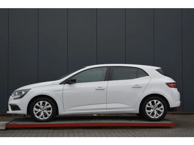 Renault Mégane 1.3 TCe Limited 2020 Benzine 8