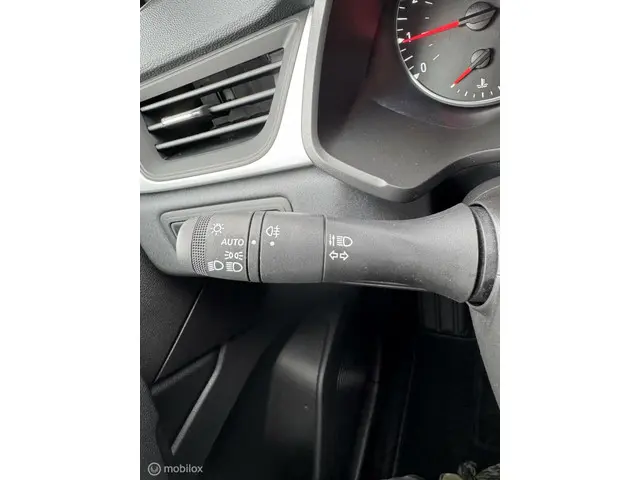 Renault Captur 1.0 TCe 90 evolution 2024 Benzine 28