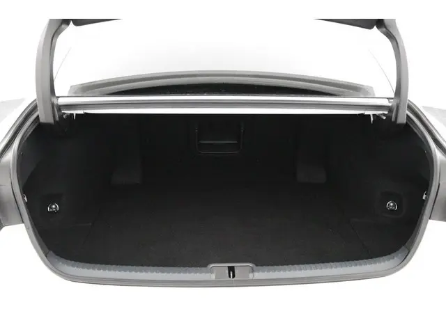 Lexus ES 300h Preference Line 2021 Hybride Benzine 23