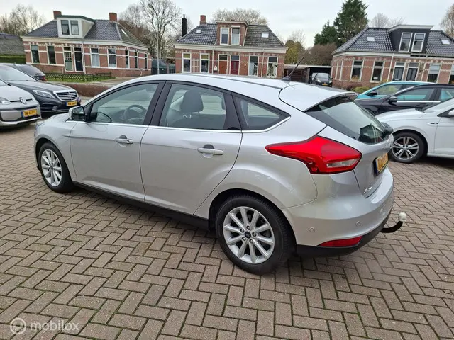 Ford Focus 1.0 Titanium 2017 Benzine 5
