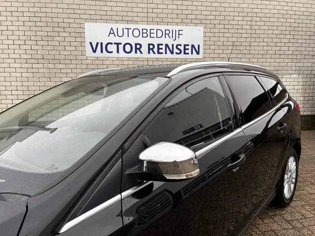 Ford Focus Wagon 1.0 EcoB. Titanium 2013 Benzine 18