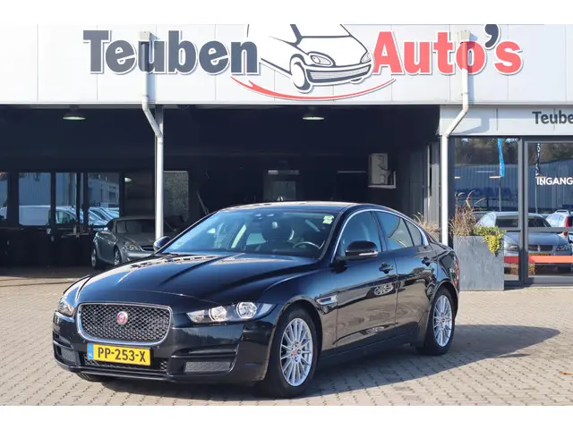Jaguar XE