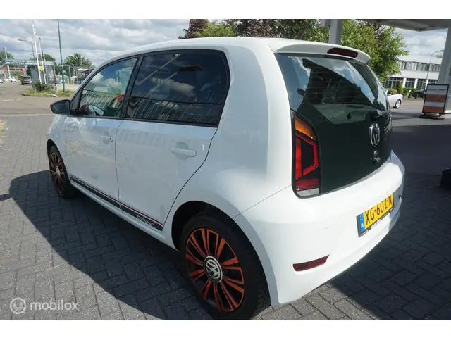 Volkswagen up! 1.0 BMT move up! 2019 Benzine 5