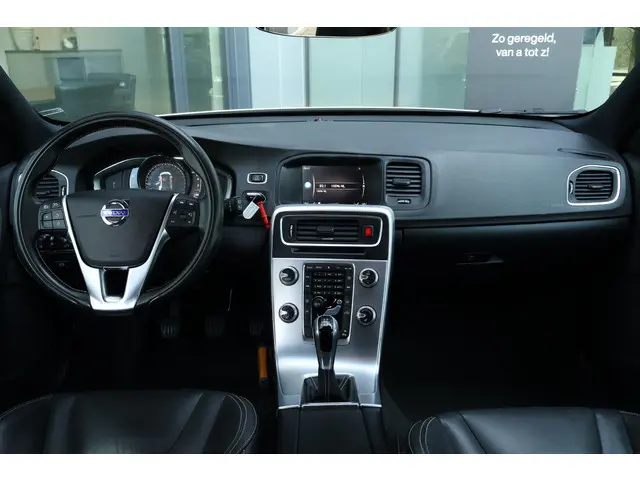 Volvo V60 2.0 T3 Polar+ Dynamic 2017 Benzine 12