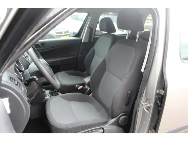 Škoda Yeti 1.2 TSI Adventure//Airco//Cruise//Navi! 2013 Benzine 5