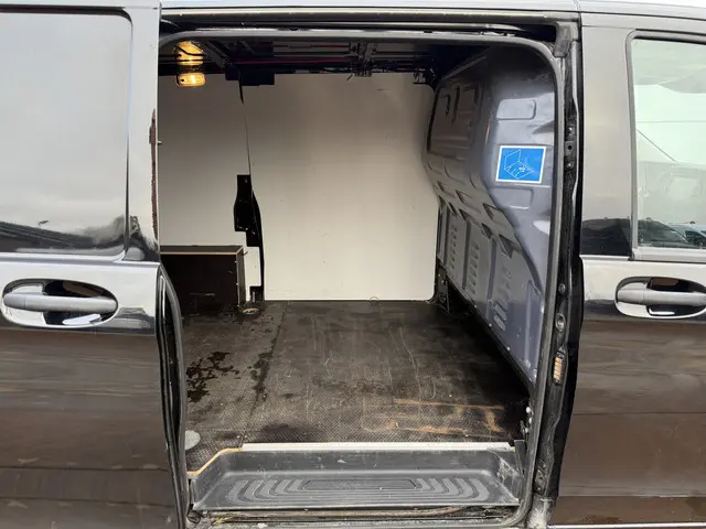 Mercedes-Benz eVito 112 2023 Elektrisch 11