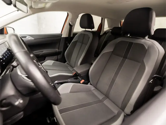 Volkswagen Polo 1.0 TSI Sportline 2018 Benzine 14