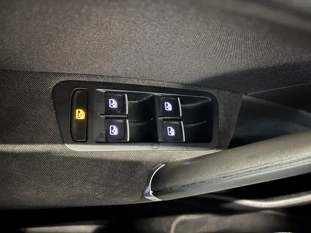 Volkswagen Golf 1.5 TSI R-Line 2017 Benzine 29