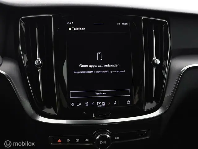 Volvo V60 2.0 B3 Essential| Camera | Trekhaak 2023 Benzine 14