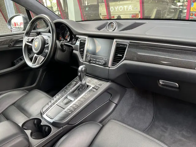Porsche Macan 3.6 Turbo 2017 Benzine 28