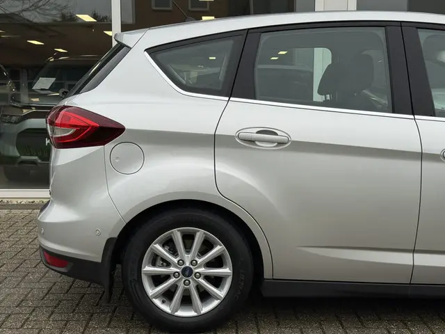 Ford C-MAX 1.5 Titanium 2018 Benzine 10