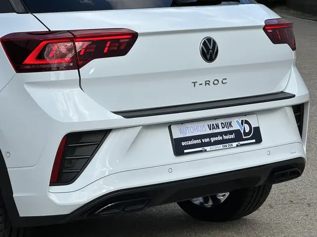 Volkswagen T-Roc 1.5 TSI R-Line Business 2024 Benzine 63