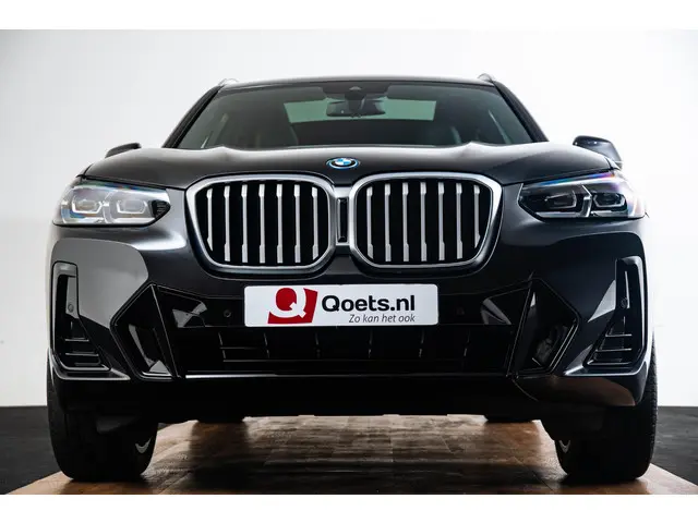 BMW X3 xDrive30e High Executive 2022 Hybride Benzine 24