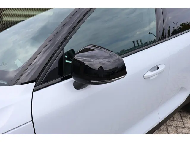 Volvo XC40 Recharge Plus 2022 Elektrisch 5