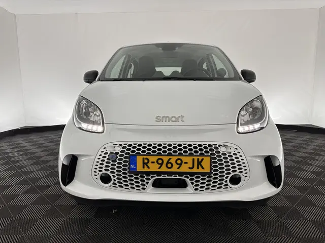 Smart Forfour EQ Essential 18 kWh [ 3-Fase ] 2022 Elektrisch 2