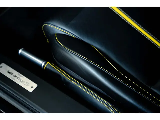 Aston Martin V12 Vantage S 2014 Benzine 52