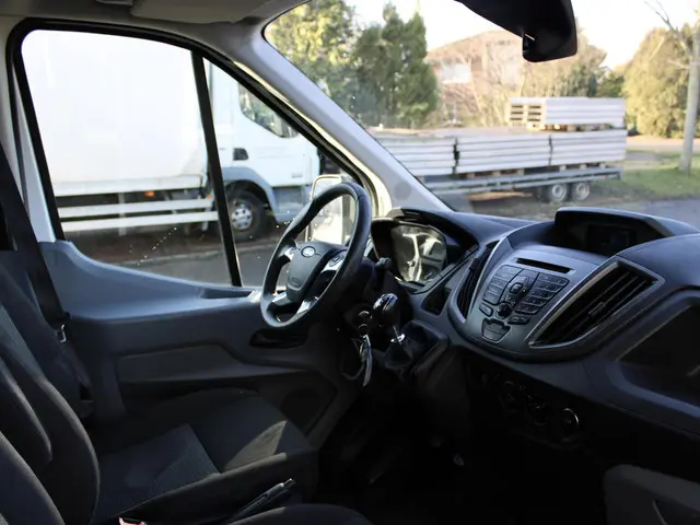 Ford Transit 350 2.2 TDCI L4H1 Ambiente 2016 Diesel 15