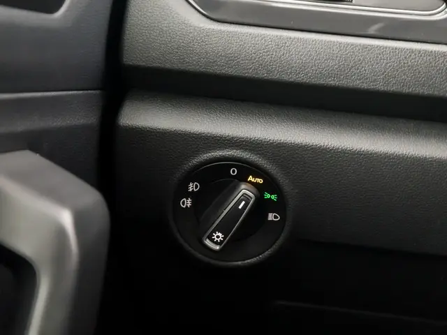 Volkswagen T-Roc 1.5 TSI Sport 2018 Benzine 25