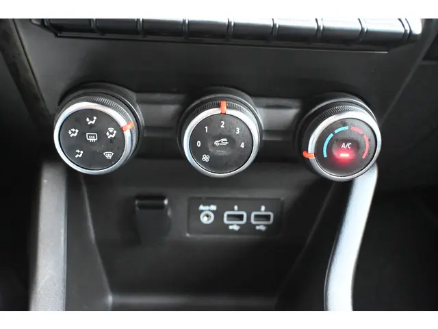 Renault Clio 1.0 TCe Zen 2021 Benzine 26