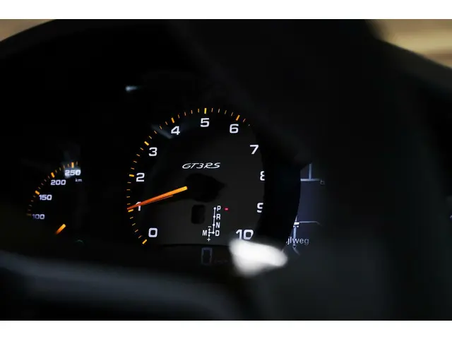Porsche 911 4.0 GT3 RS 2020 Benzine 33
