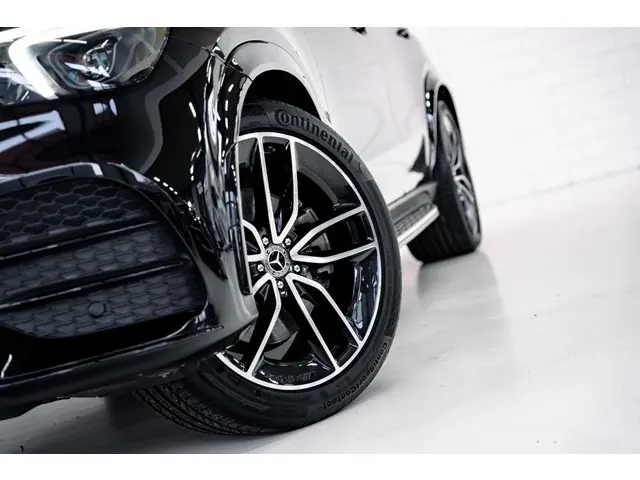 Mercedes-Benz GLE 580 Premium Plus 2022 Benzine 15