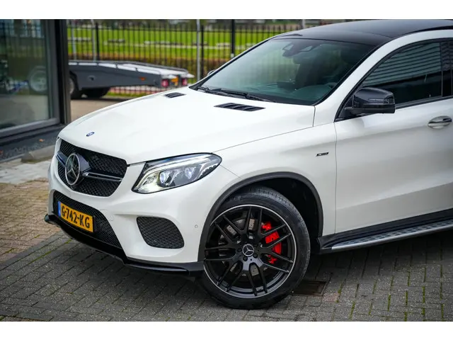 Mercedes-Benz GLE Coupé 43 AMG 4MATIC 2015 Benzine 33