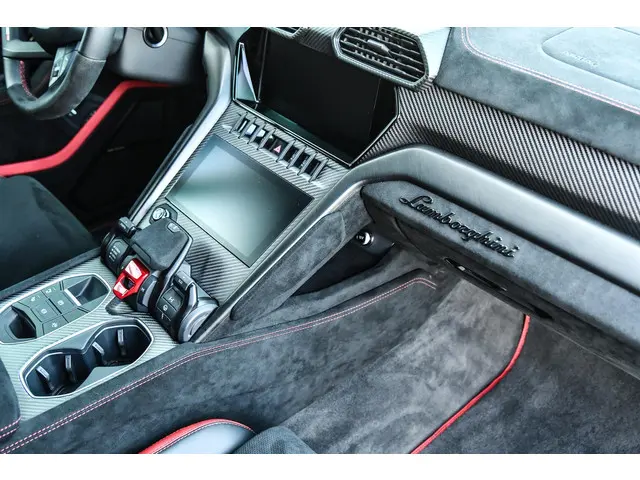 Lamborghini Urus 4.0 V8 Performante 2024 Benzine 8