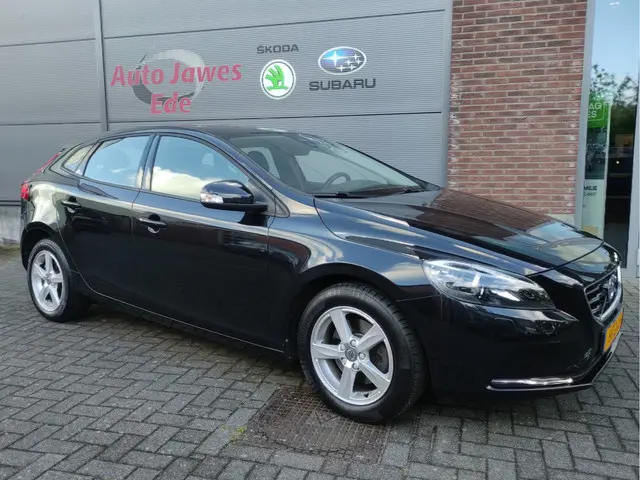 Volvo V40 1.6 T2 Kinetic 2015 Benzine 13