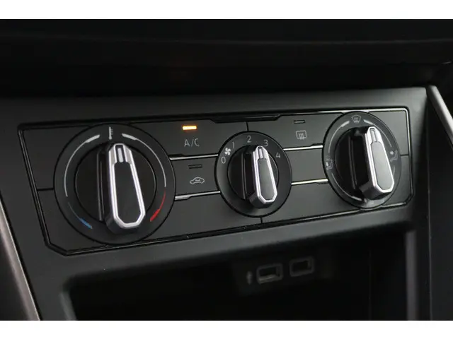 Volkswagen Polo 1.0 TSI Comfortline 2018 Benzine 38