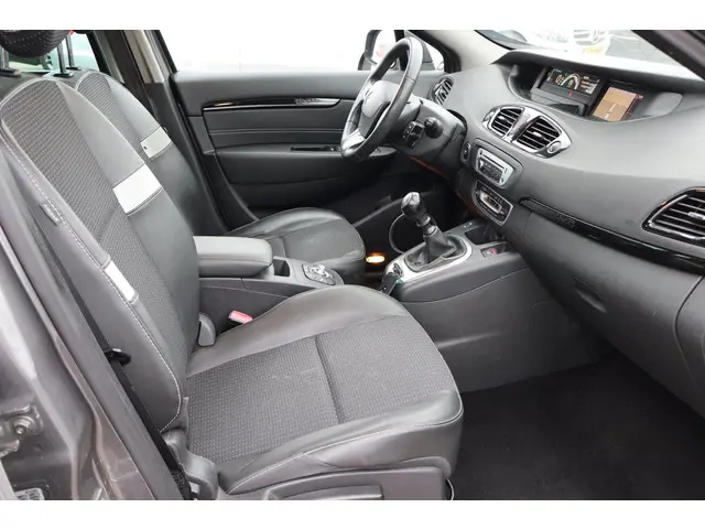 Renault Scénic 1.5 dCi Bose 2012 Diesel 11