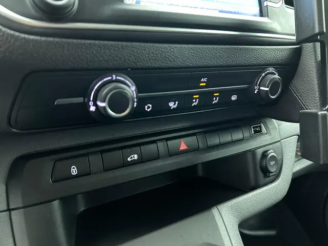 Toyota ProAce Worker 2.0 D-4D Live 2022 Diesel 15