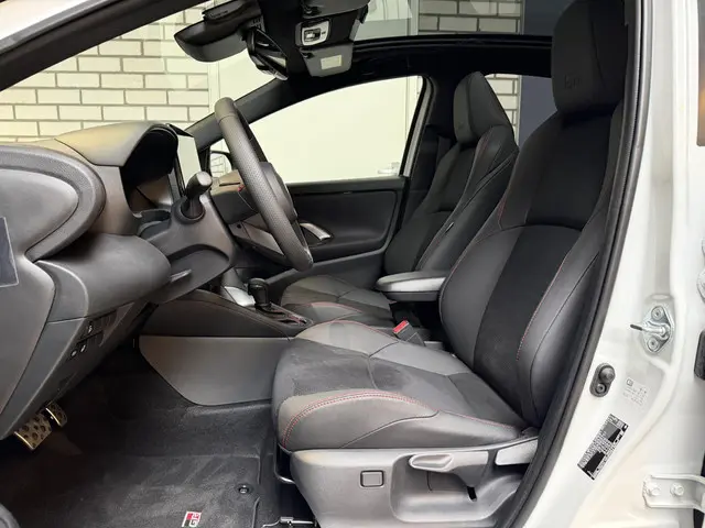 Toyota Yaris Hybrid 130 GR Sport 2025 Hybride Benzine 13