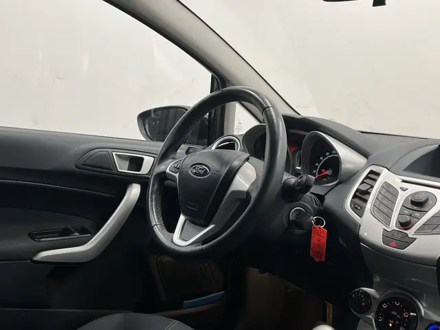 Ford Fiesta 1.25 Titanium 2013 Benzine 24