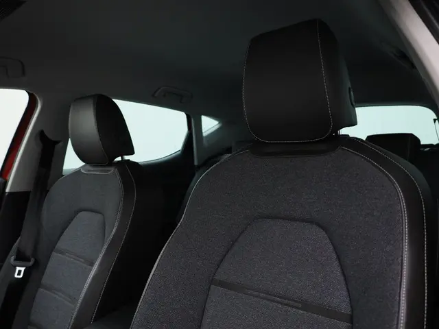 SEAT Leon 1.5eTSI/150PK Excellence DSG 2021 Benzine 6