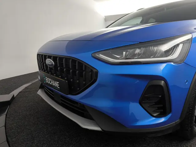 Ford Focus 1.0 EcoBoost Hybrid Active X 2024 Benzine 27