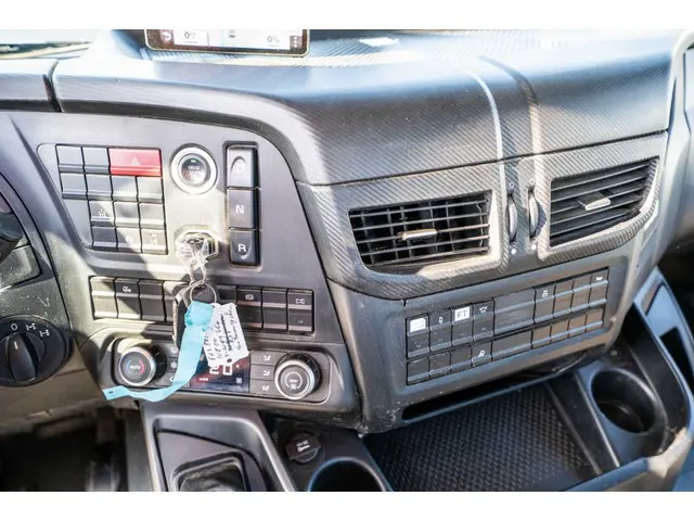 Iveco X-Way 460 - HYVA - 91000 KM 2022 Diesel 15