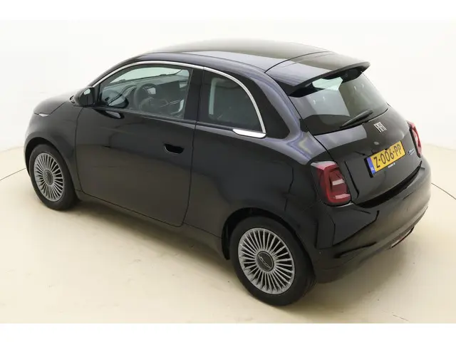 Fiat 500 3+1 Urban 24 kWh 2024 Elektrisch 4