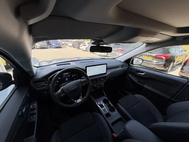 Ford Kuga 2.5 FHEV Active X 2024 Hybride Benzine 13