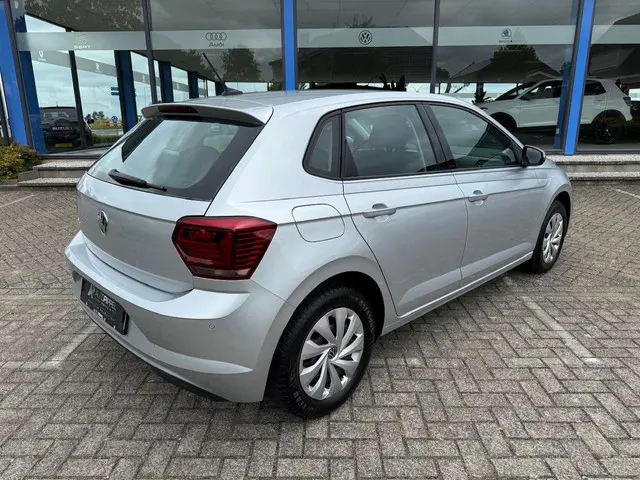 Volkswagen Polo 1.0 TSI Comfortline 2021 Benzine 7