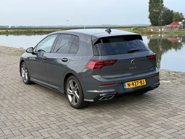 Volkswagen Golf 1.5 eTSI R-Line 2021 Benzine 12