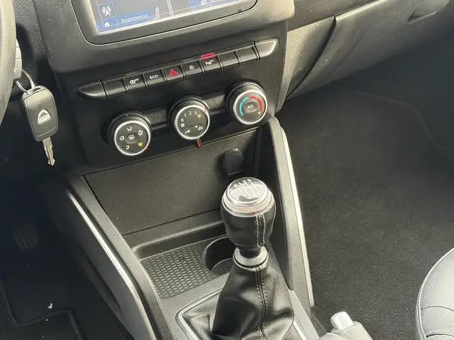 Dacia Duster 1.2 TCe Prestige 2018 Benzine 34