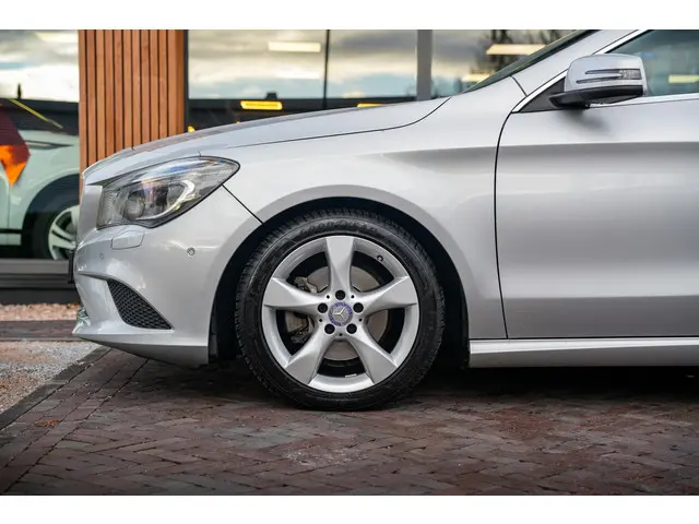 Mercedes-Benz CLA Shooting Brake 200 d 2016 Diesel 12